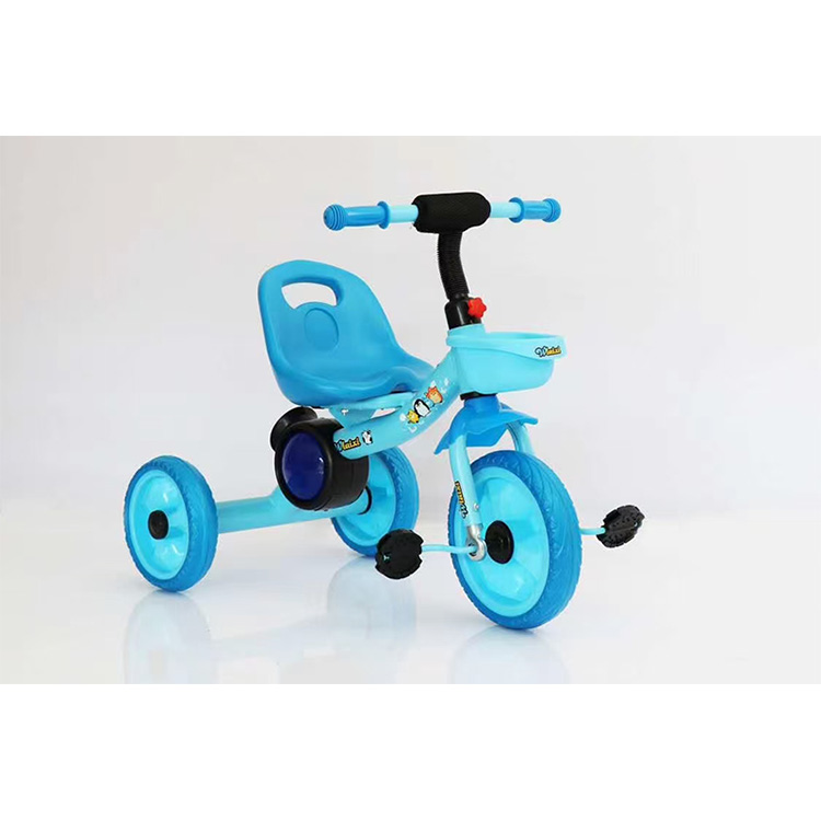 Tricycle bébé